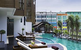 โรงแรมเดอะ ลูนา ป่าตอง